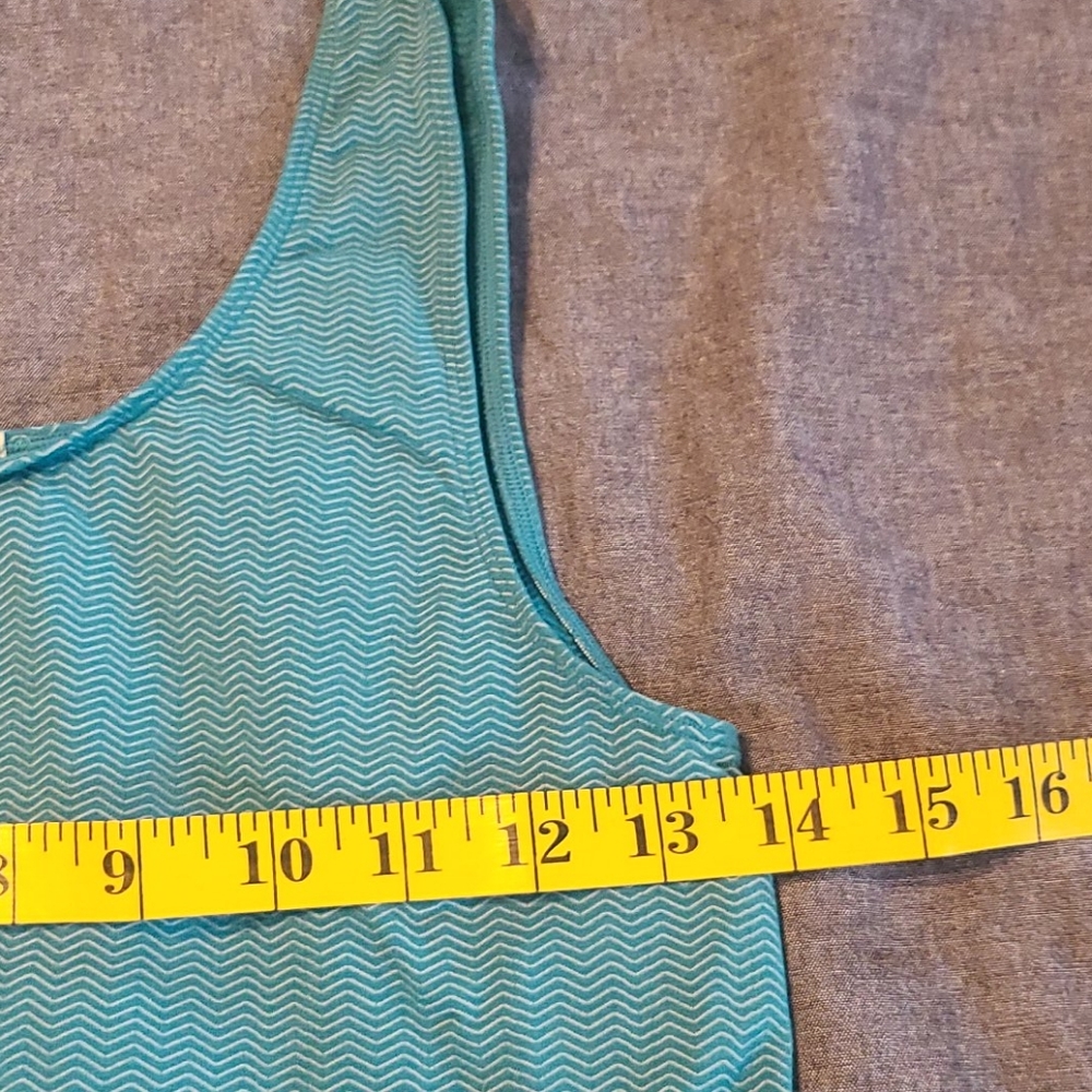 NWOT  Aventura Tank - Picture 2 of 4